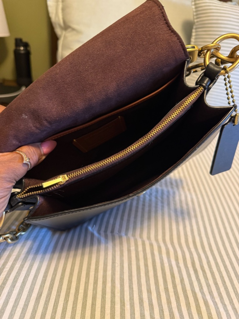 Coach Black Leather Beat Bag - Picture 8 of 10